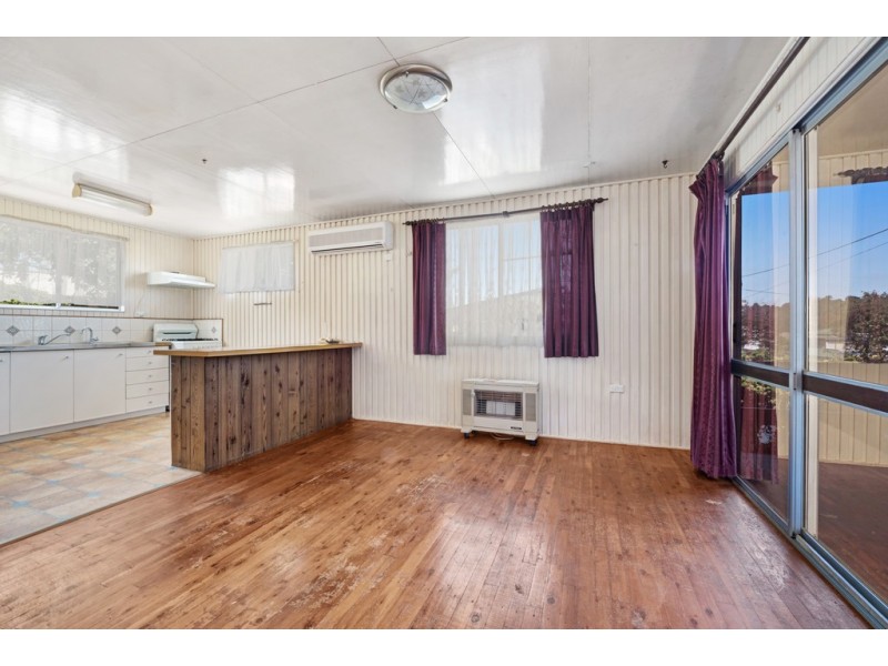 22 Gauntlet Street, North Toowoomba QLD 4350