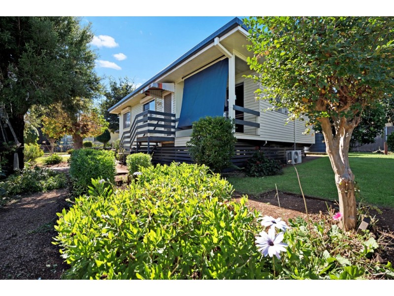 22 Gauntlet Street, North Toowoomba QLD 4350