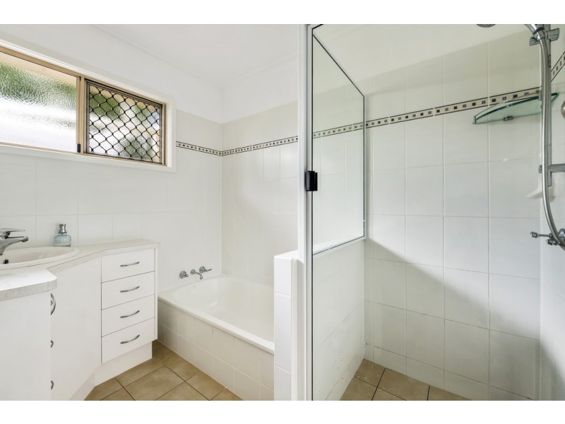 15 Friend Street, Harristown QLD 4350