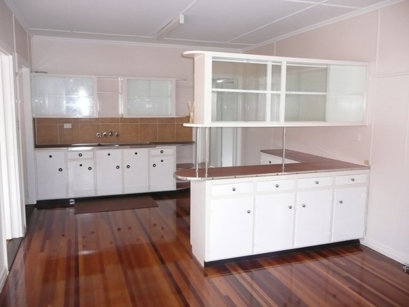 106 Jellicoe Street, North Toowoomba QLD 4350