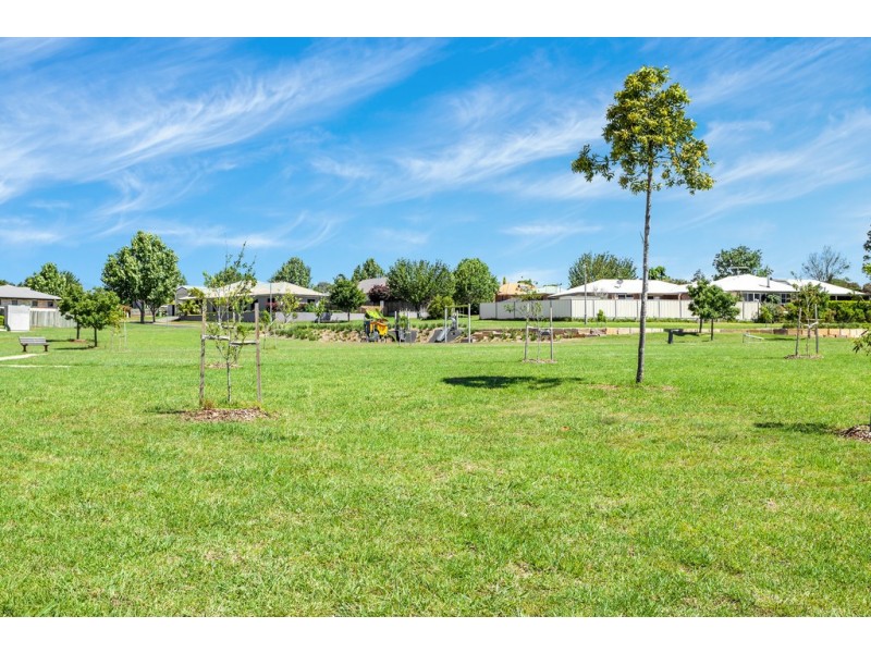 29 Kalimna Drive, Highfields QLD 4352