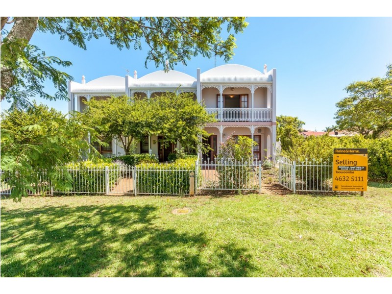 3/6 Gabrielle Street, Kearneys Spring QLD 4350