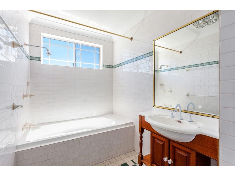 3/6 Gabrielle Street, Kearneys Spring QLD 4350