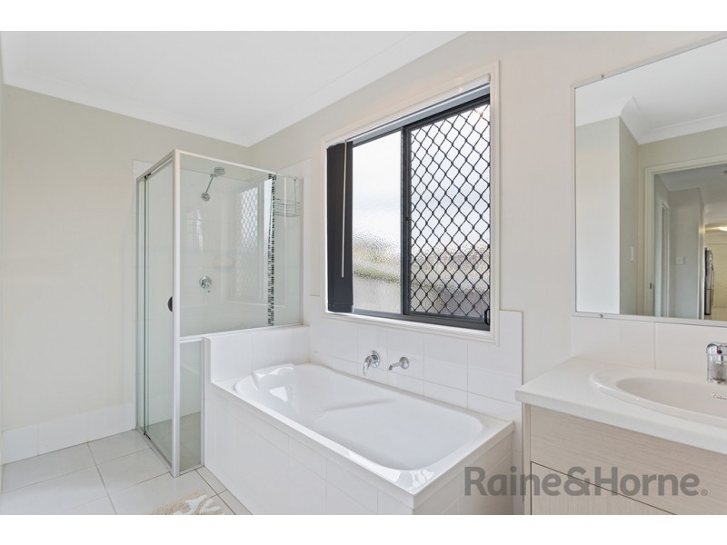 6 Cooranga Street, Glenvale QLD 4350