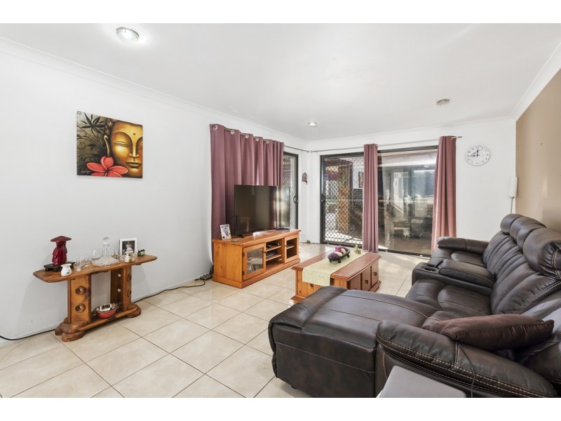 11 Ferguson Road, Westbrook QLD 4350