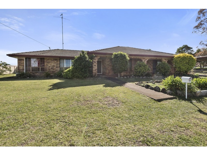 11 Ferguson Road, Westbrook QLD 4350