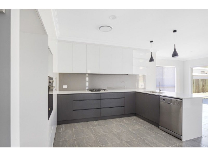 7 Hancock Cir, Kleinton QLD 4352