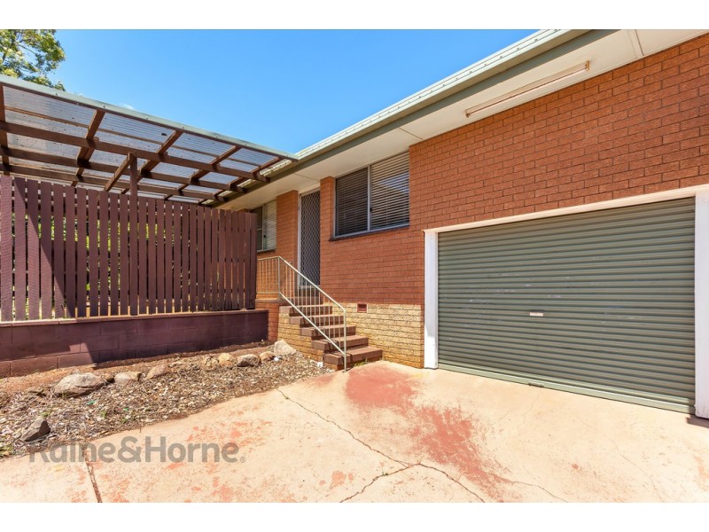 2/24 Chopin Street, Rockville QLD 4350