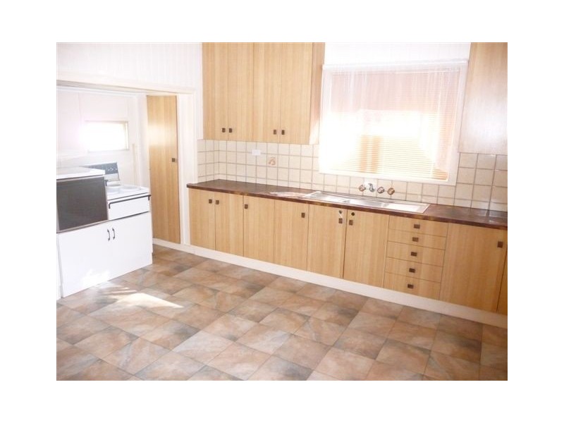 8a  Cavell Street, East Toowoomba QLD 4350