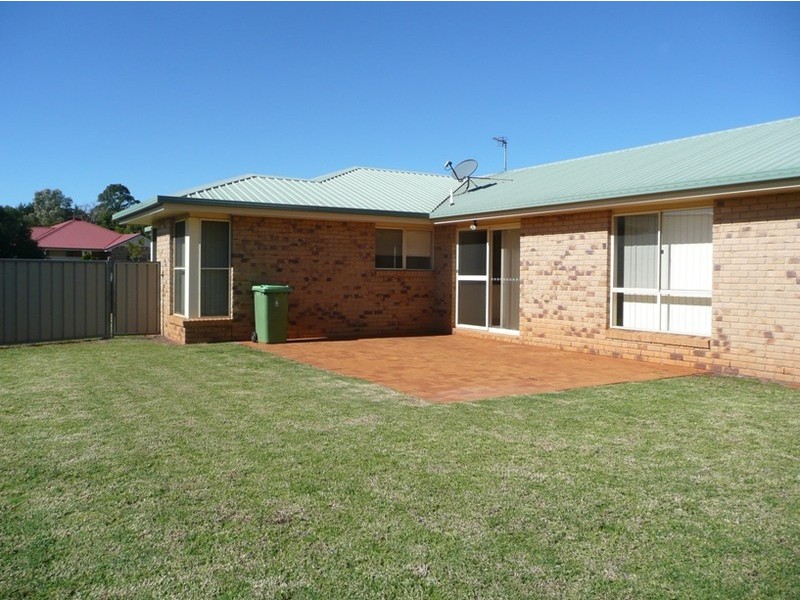 65 Bouganvillea Drive, Toowoomba QLD 4350