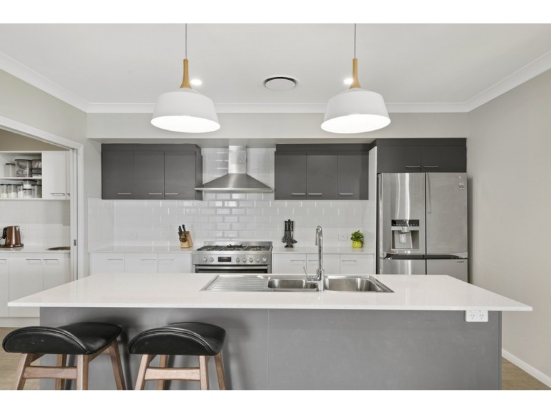 29 Neiwand Street, Kearneys Spring QLD 4350