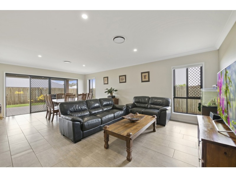 29 Neiwand Street, Kearneys Spring QLD 4350