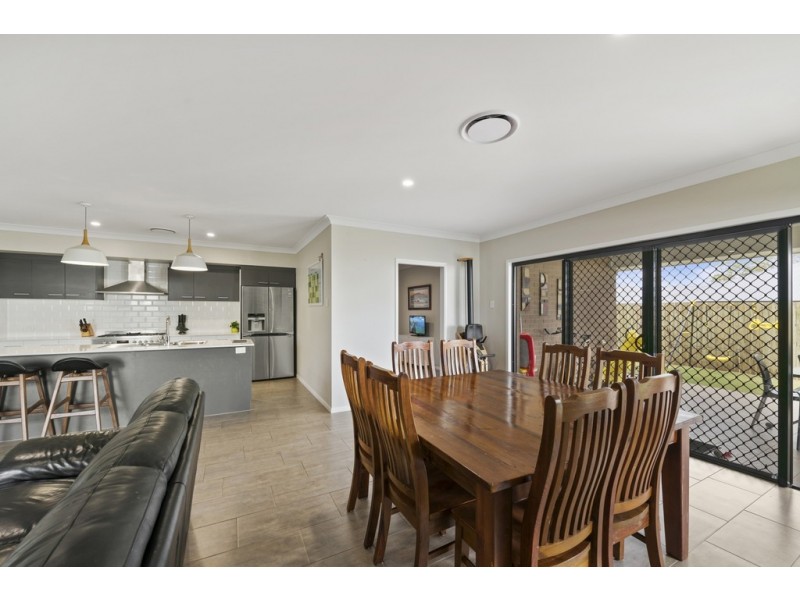 29 Neiwand Street, Kearneys Spring QLD 4350