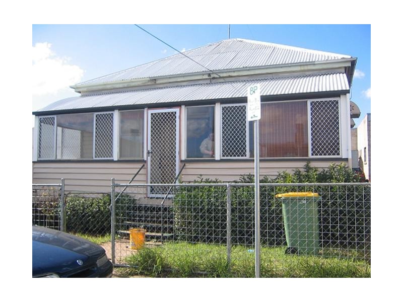 12 Instow Street, Toowoomba QLD 4350