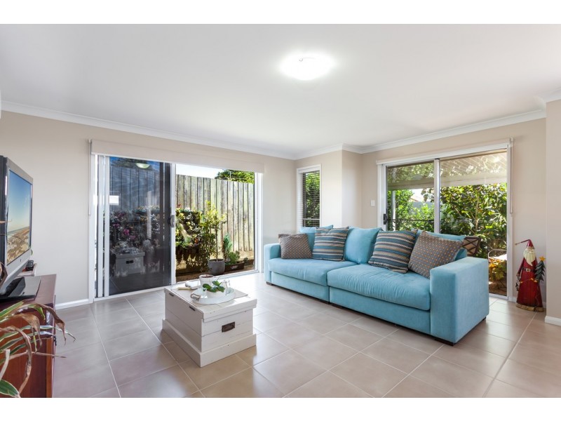 6/12 Garde Street, Centenary Heights QLD 4350