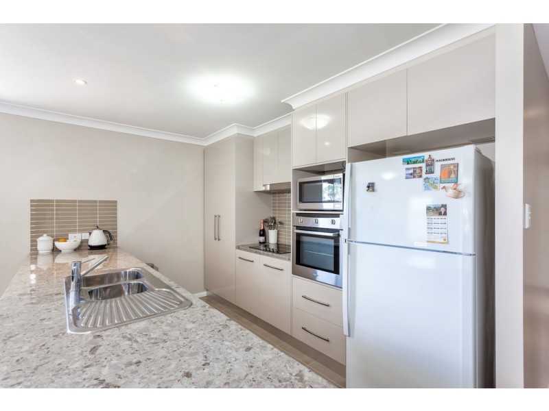 6/12 Garde Street, Centenary Heights QLD 4350