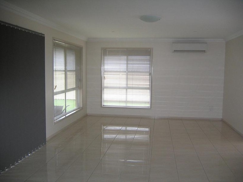 9 Osprey Court, Rangeville QLD 4350