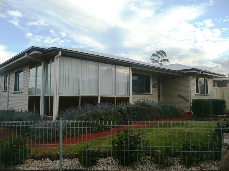 2 Fitzpatrick Street, Wilsonton QLD 4350