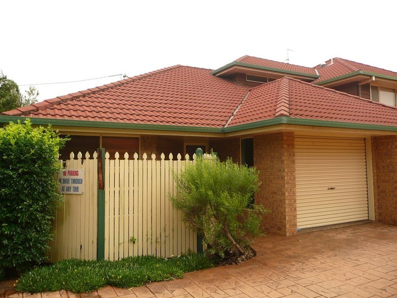 1/216 Geddes Street, Toowoomba QLD 4350