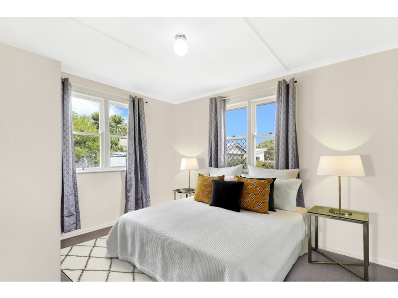 5 Leawarra Street, Wilsonton QLD 4350