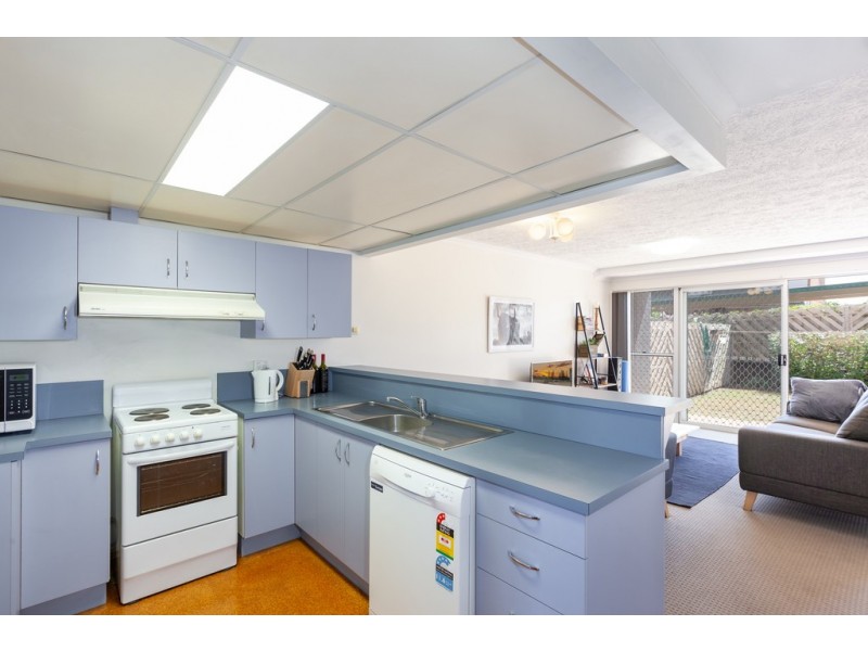 4/328 Hume Street, Centenary Heights QLD 4350