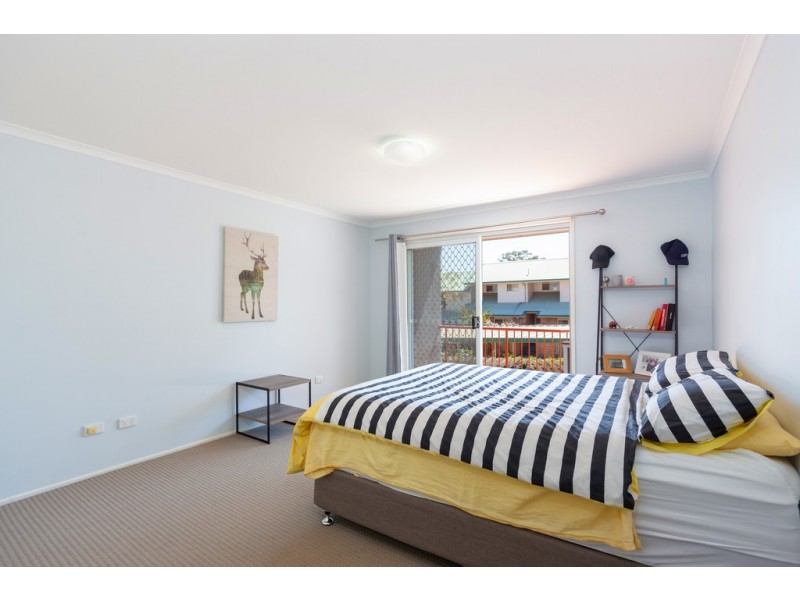 4/328 Hume Street, Centenary Heights QLD 4350