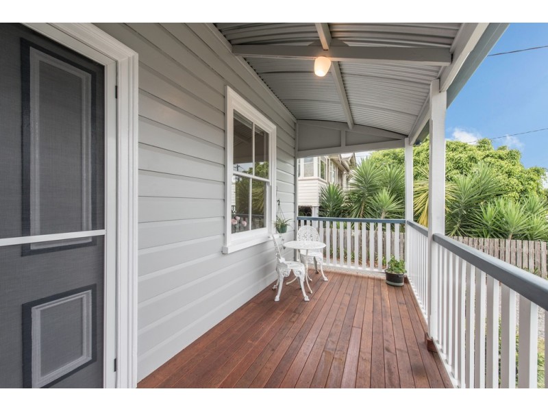 16 Eton Street, East Toowoomba QLD 4350