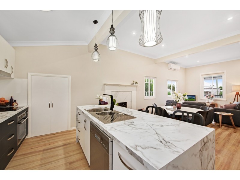 16 Eton Street, East Toowoomba QLD 4350