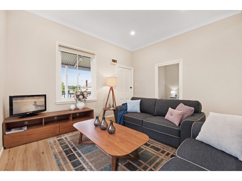 16 Eton Street, East Toowoomba QLD 4350