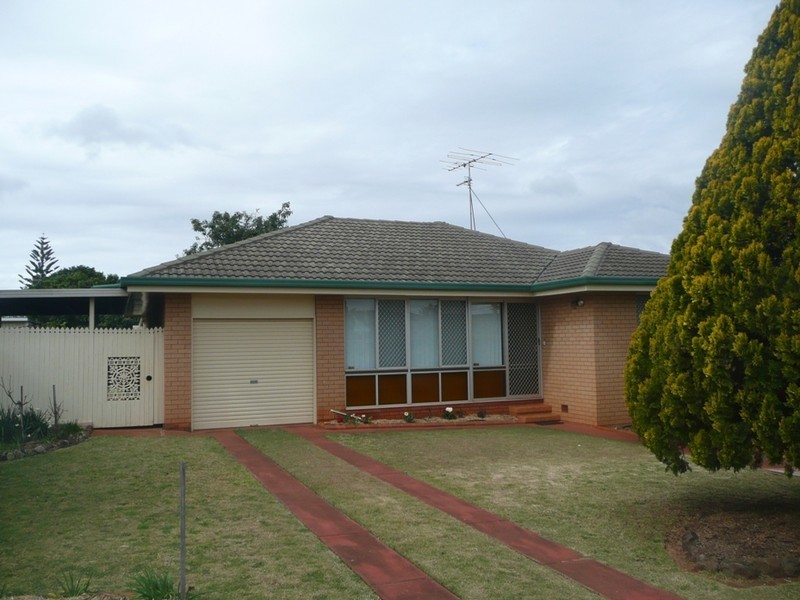 10 Hinton Street, Toowoomba QLD 4350