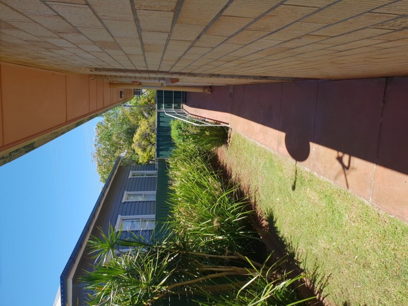 339 West Street, Harristown QLD 4350