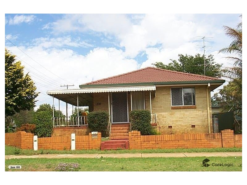 339 West Street, Harristown QLD 4350