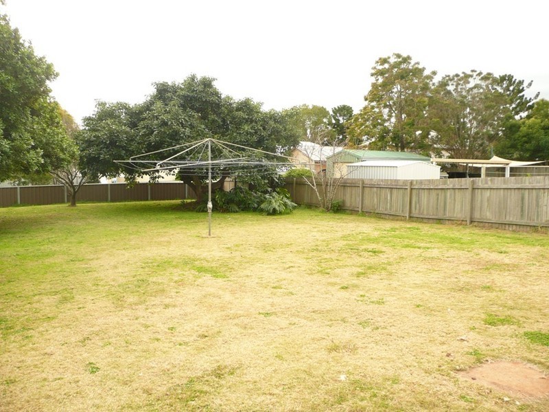 5 Horner Street, Centenary Heights QLD 4350