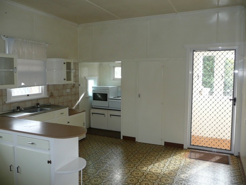 5 Horner Street, Centenary Heights QLD 4350