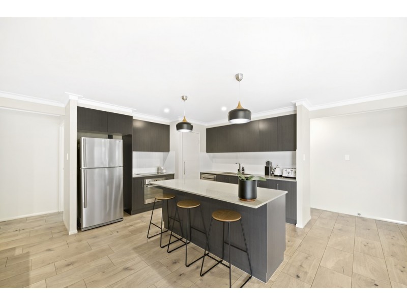 172 Kearney Street, Kearneys Spring QLD 4350