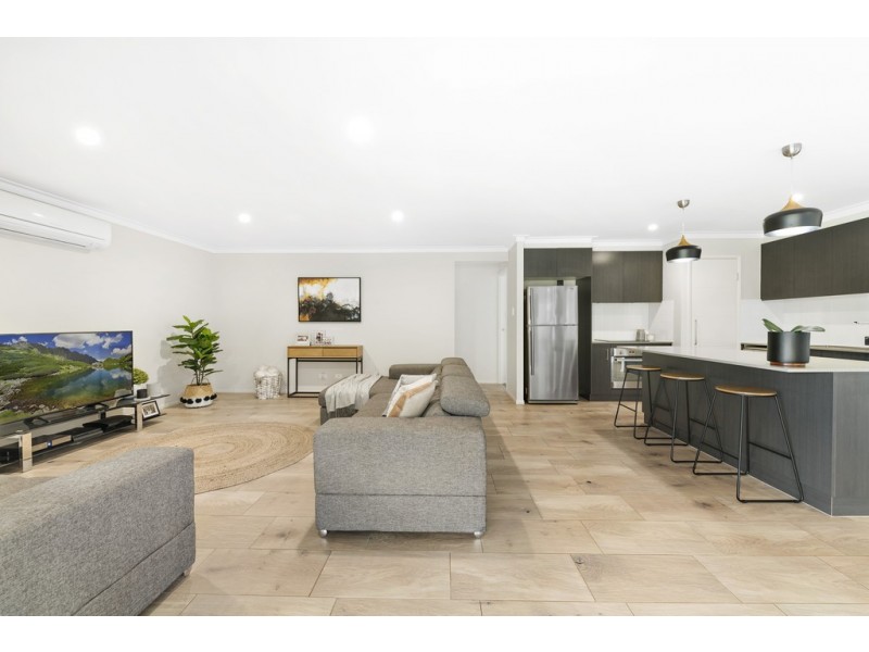 172 Kearney Street, Kearneys Spring QLD 4350