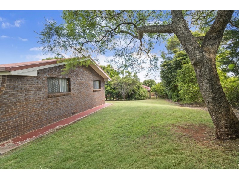 4/12 Athol Street, Harlaxton QLD 4350