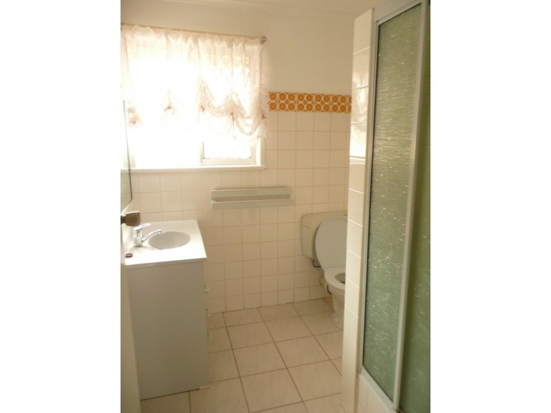 2/24a Grey Street, Toowoomba QLD 4350