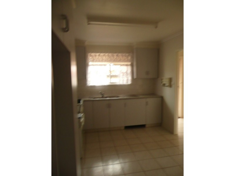 2/24a Grey Street, Toowoomba QLD 4350