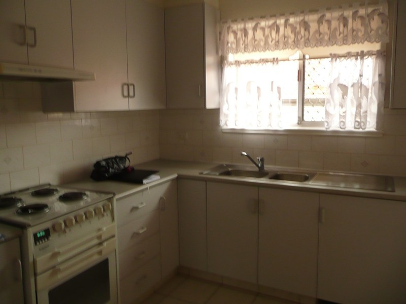 2/24a Grey Street, Toowoomba QLD 4350