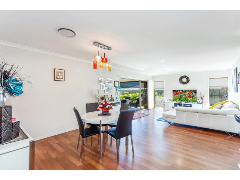20 Sophia Crescent, Cotswold Hills QLD 4350