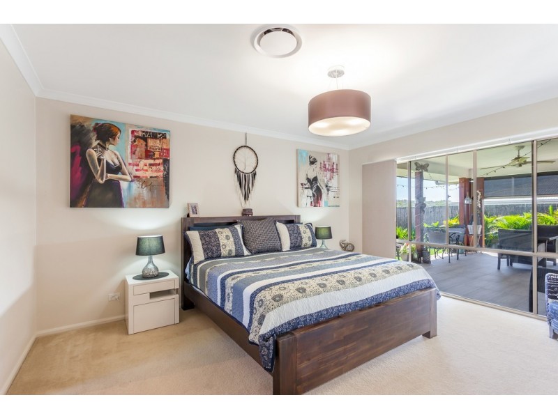 20 Sophia Crescent, Cotswold Hills QLD 4350