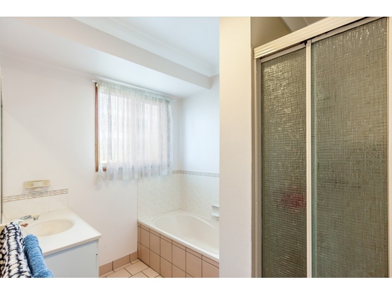 4 Kurtz Street, Kearneys Spring QLD 4350