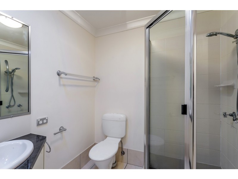 4/15 Goode Street, Newtown QLD 4350