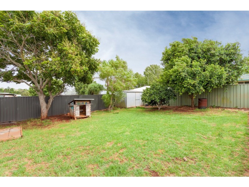 77 Perth Street, Rangeville QLD 4350