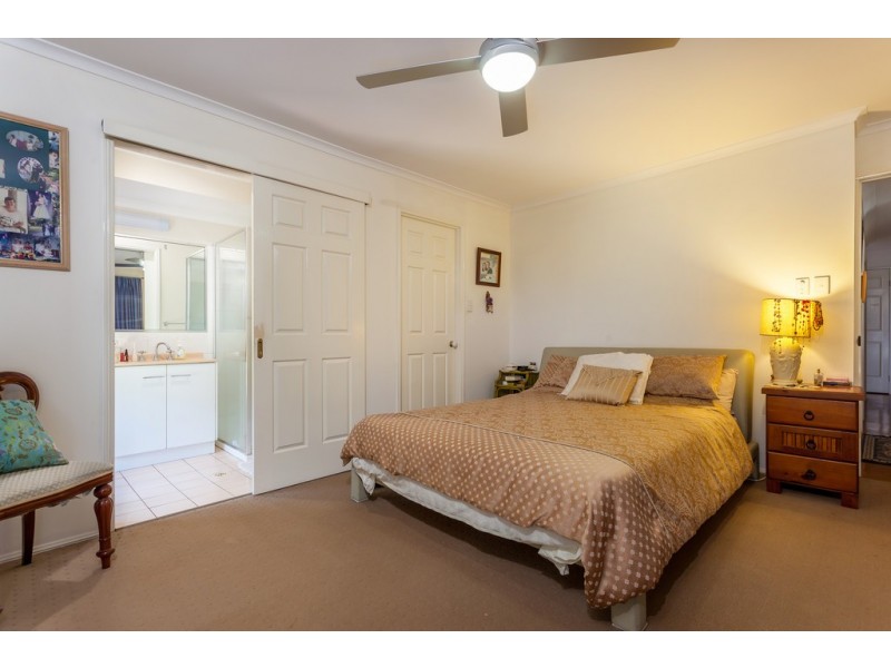 224 Stenner Street, Middle Ridge QLD 4350