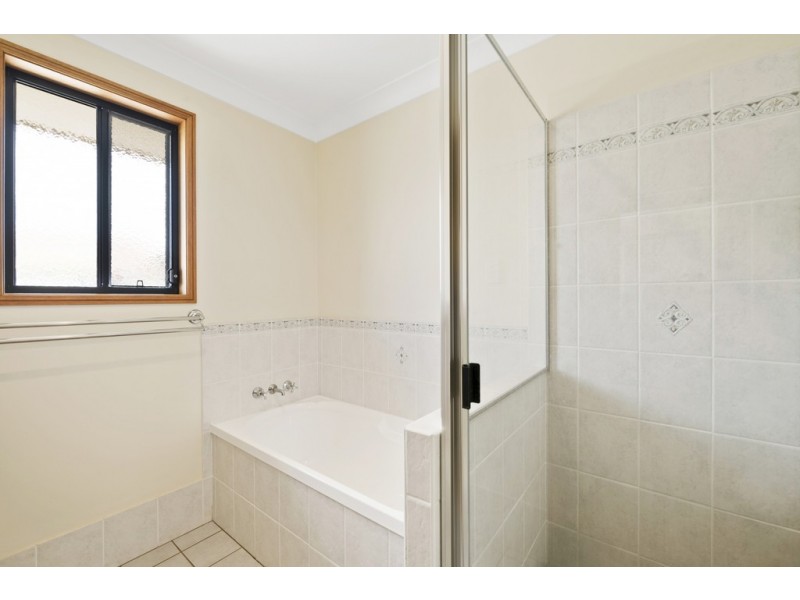 14 Rama Court, Kearneys Spring QLD 4350