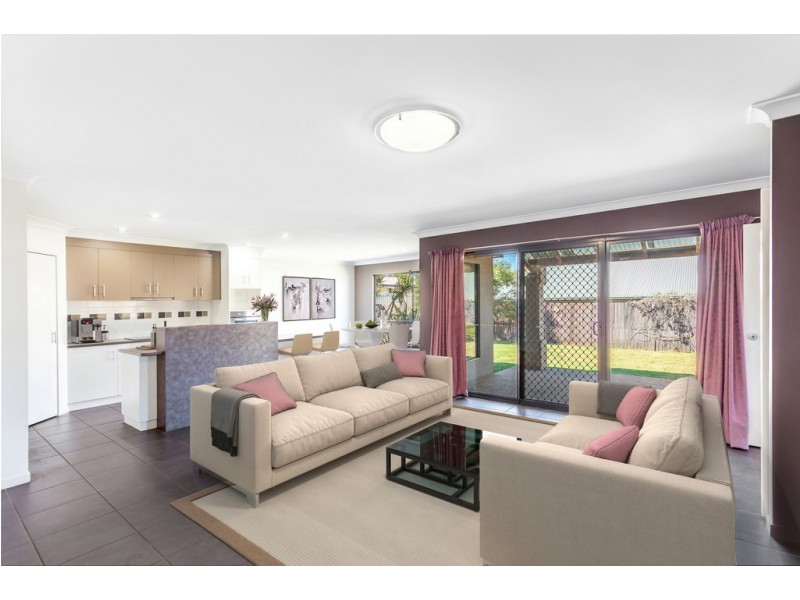 19 Patron Crescent, Glenvale QLD 4350