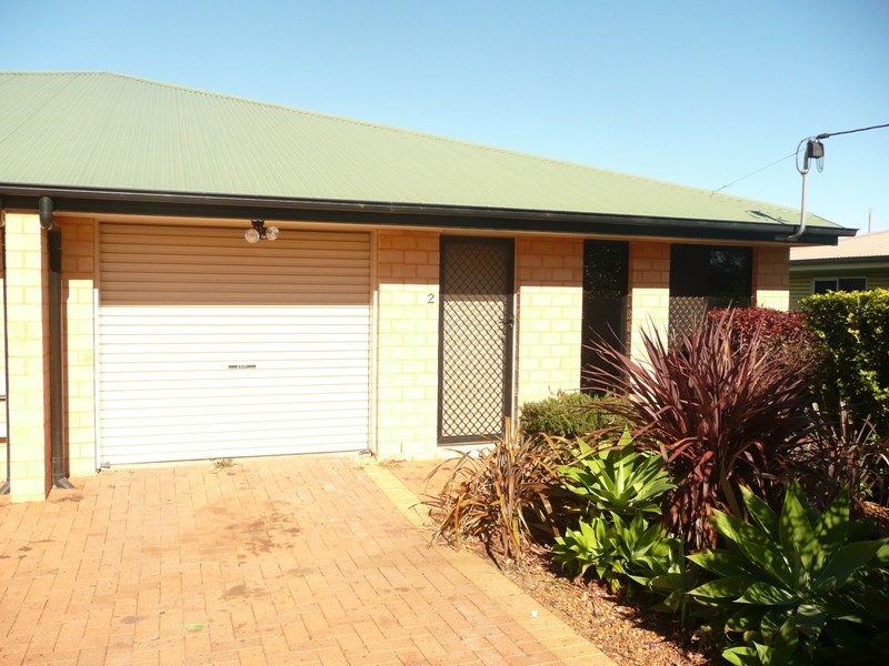 2/288 Alderley Street, Toowoomba QLD 4350