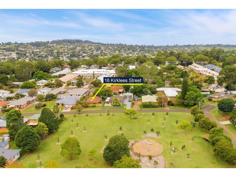 16 Kirklees Street, Newtown QLD 4350
